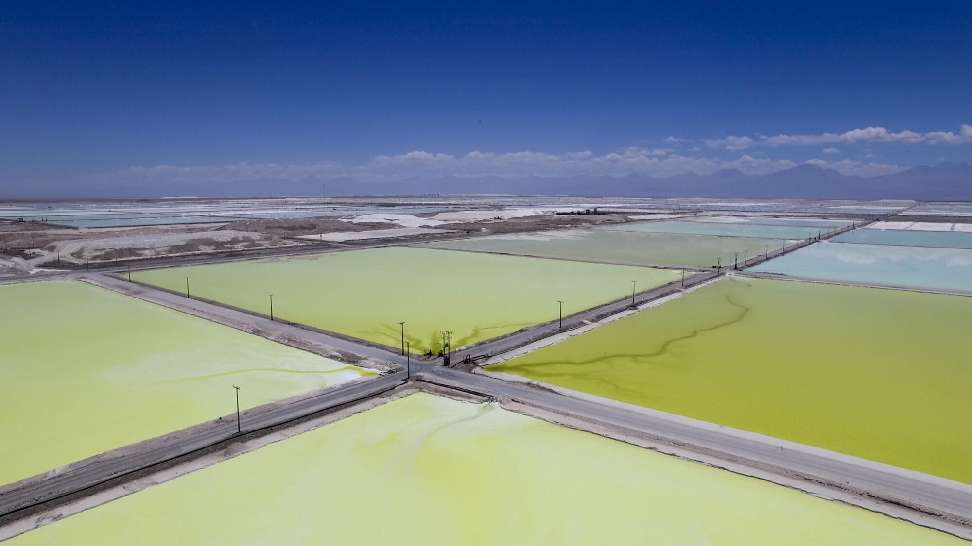 El litio desencadena conflictos en el desierto de Atacama de Chile