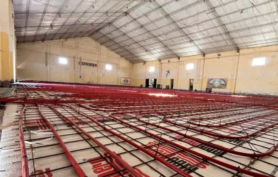 107128-restauraron-el-polideportivo-municipal-de-tolar-grande