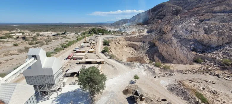 4e4d99af340efb99577189720ab90afa_L