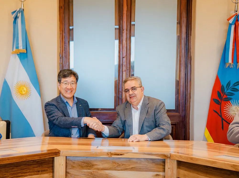 el_gobernador_y_posco_confirmaron_aporte_de_la_empresa_para_la_ruta_43