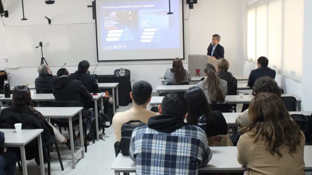 108672-estado-academia-y-sector-privado-abordaron-los-desafios-y-la-importancia-de-la-exploracion-minera