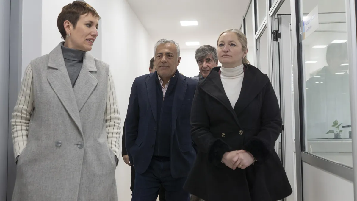 jimena-latorre-alfredo-cornejo-y-hebe-casado-inauguracion-sede-direccion-mineria