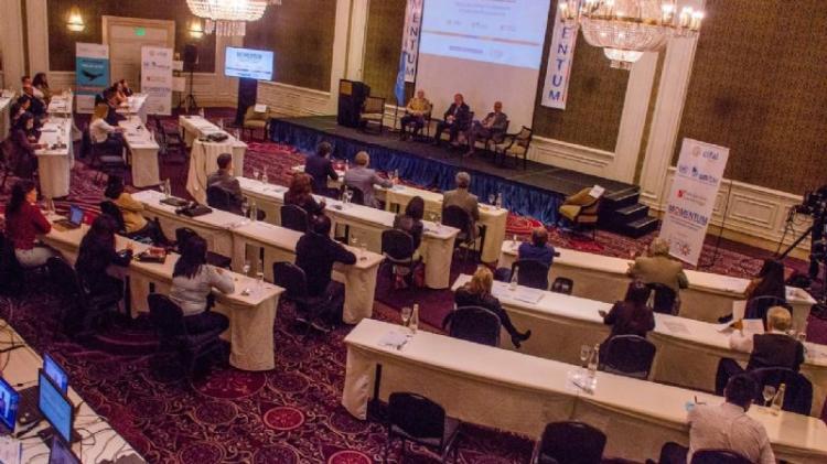 proyecto-mara-participo-en-foro-de-sustentabilidad-x9mU