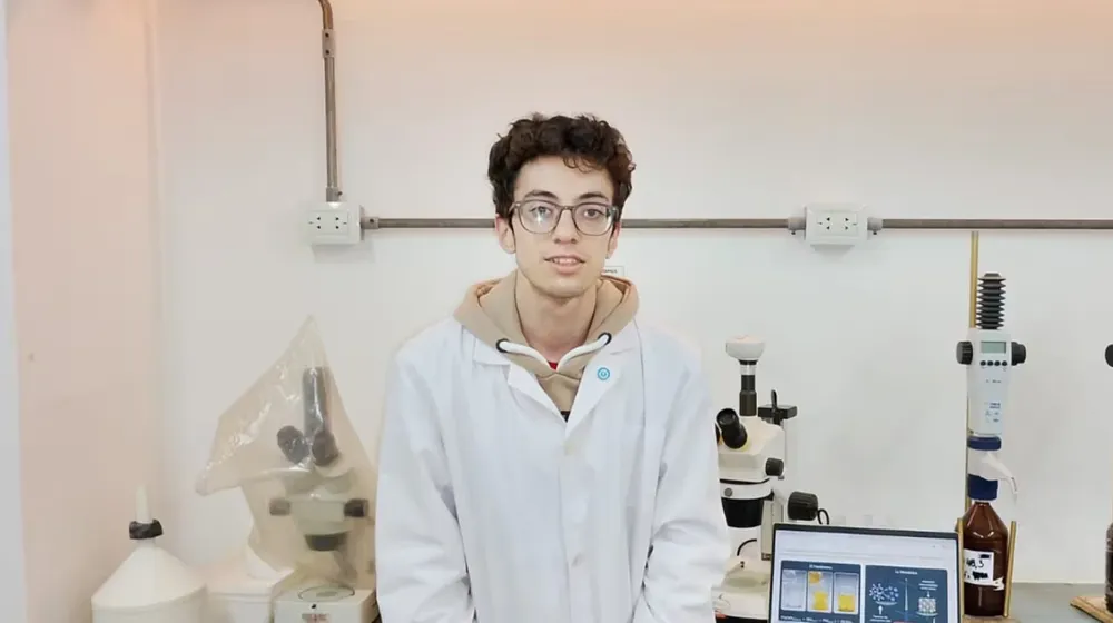 joaquin-es-uno-de-los-pocos-estudiantes-de-la-carrera-de-ingenieria-en-metalurgia-extractiva-foto-gentileza-joaquin-munoz-OGJDFB42JRCY5JQTBVJ4GPHIHI