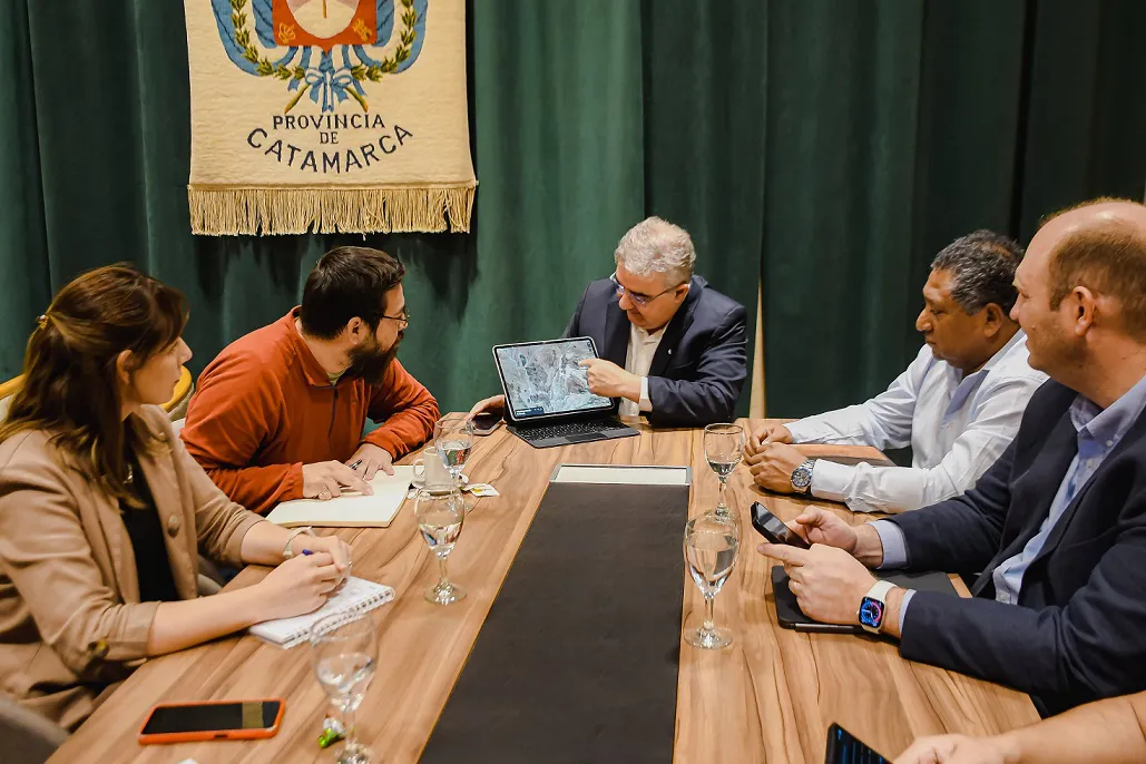 Antofagasta-de-la-Sierra-daran-continuidad-a-obras-viales-y-de-energia-con-fondos-mineros