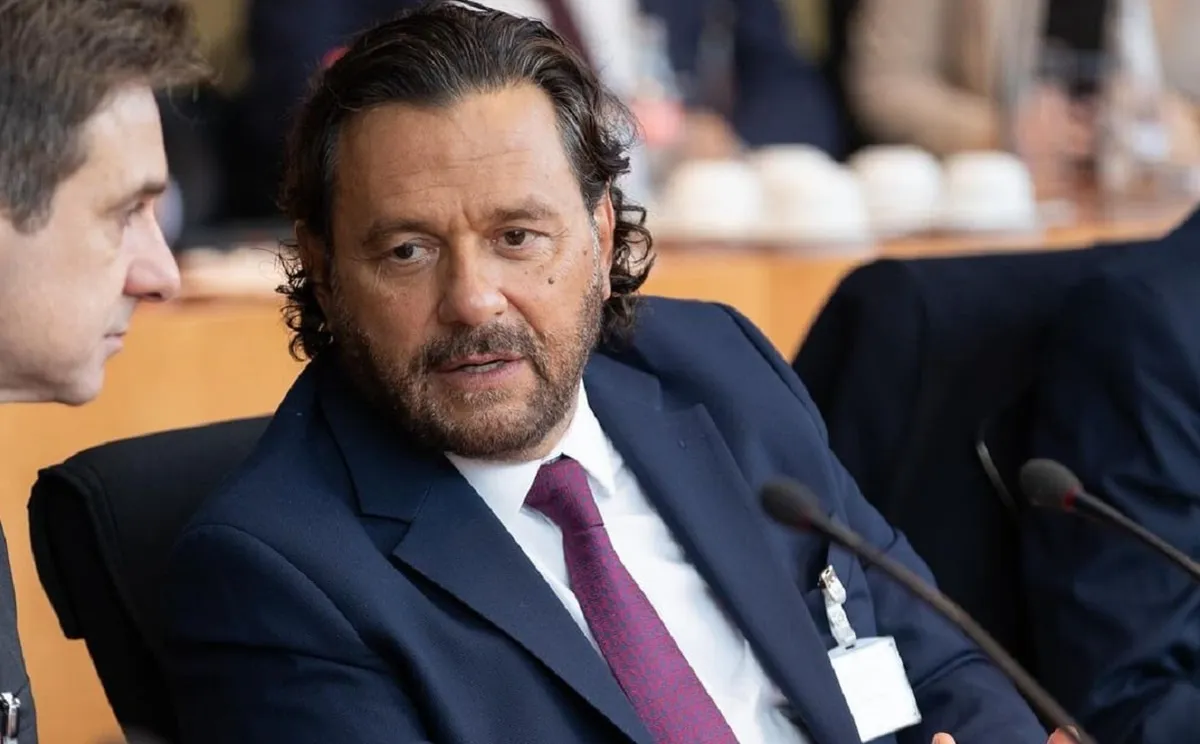 multimedia.normal.ad75a1408e40cbdb.bm9ybWFsLndlYnA=