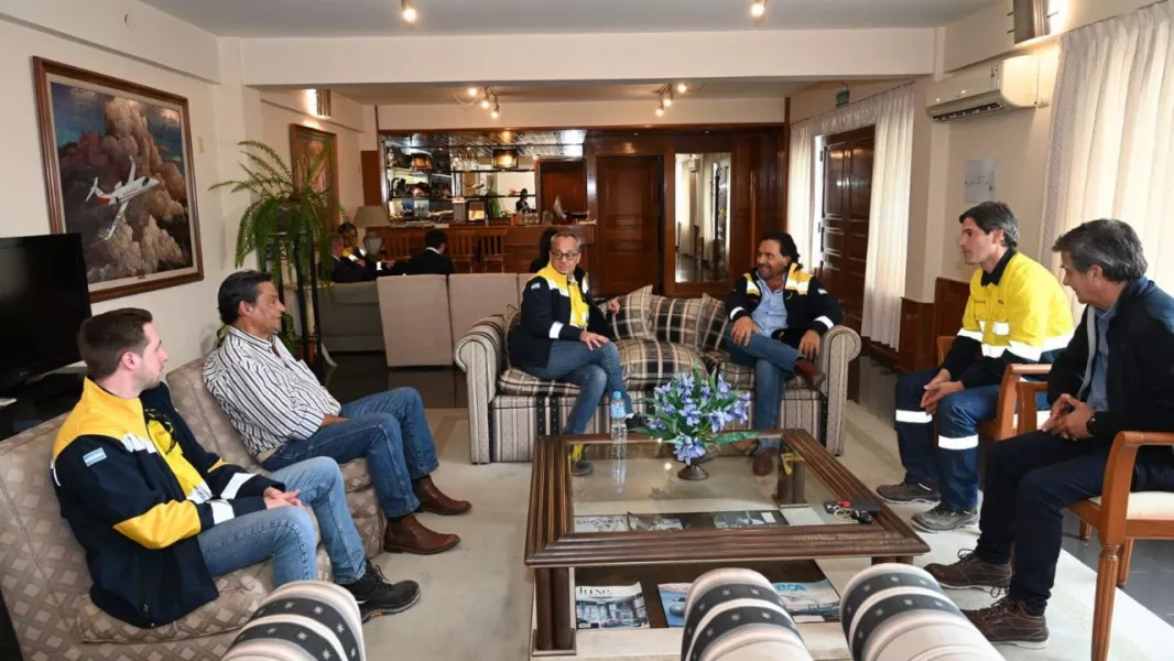 106488-saenz-recibio-a-directivos-de-rio-tinto-que-proyecta-50000-toneladas-anuales-de-litio-grado-bateria