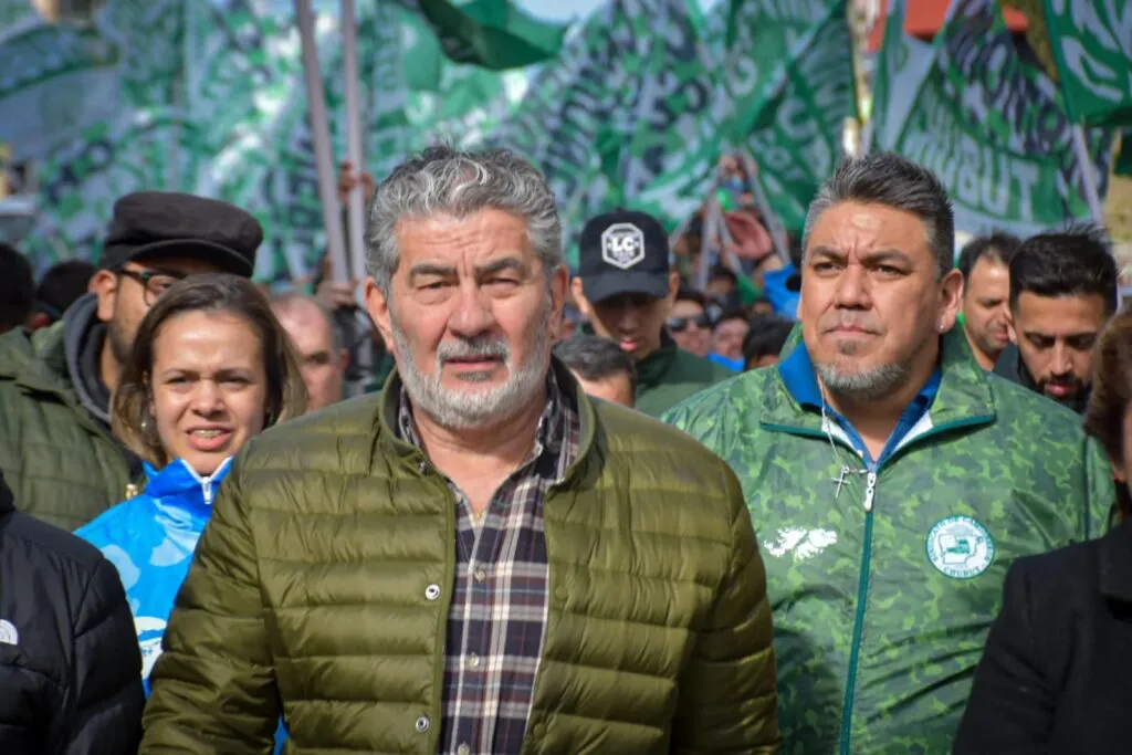 trabajadores-de-chubut-mineria-necesidad-1024x683