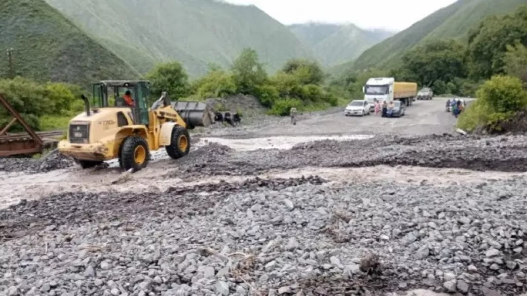 105921-accion-coordinada-y-aportes-del-sector-productivo-para-atender-el-corte-de-ruta-nacional-51