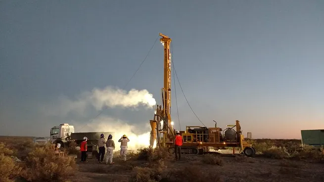 blue-sky-uranium-uranio-proyecto-ivana-exploracion-mineria