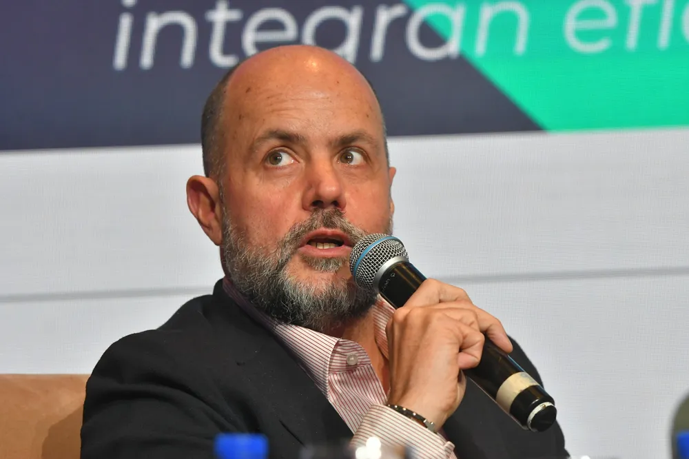 gustavo-castagnino-director-asuntos-corporativos-genneia