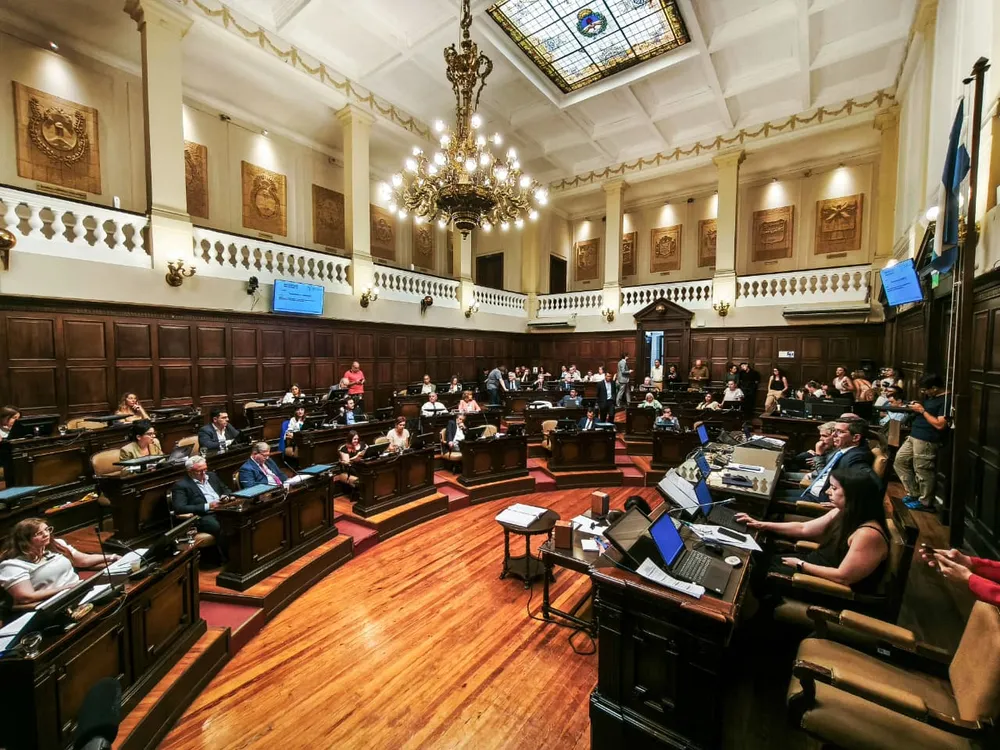 la-camara-diputados-mendoza-dio-media-media-sancion-los-proyectos-mineros