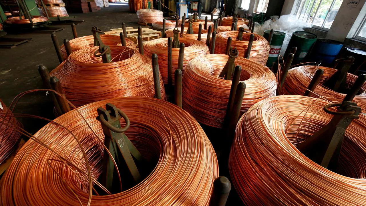 2024-01-26T123842Z_1_LYNXMPEK0P0FD_RTROPTP_4_COPPER-LME-CHINA-BUYERS