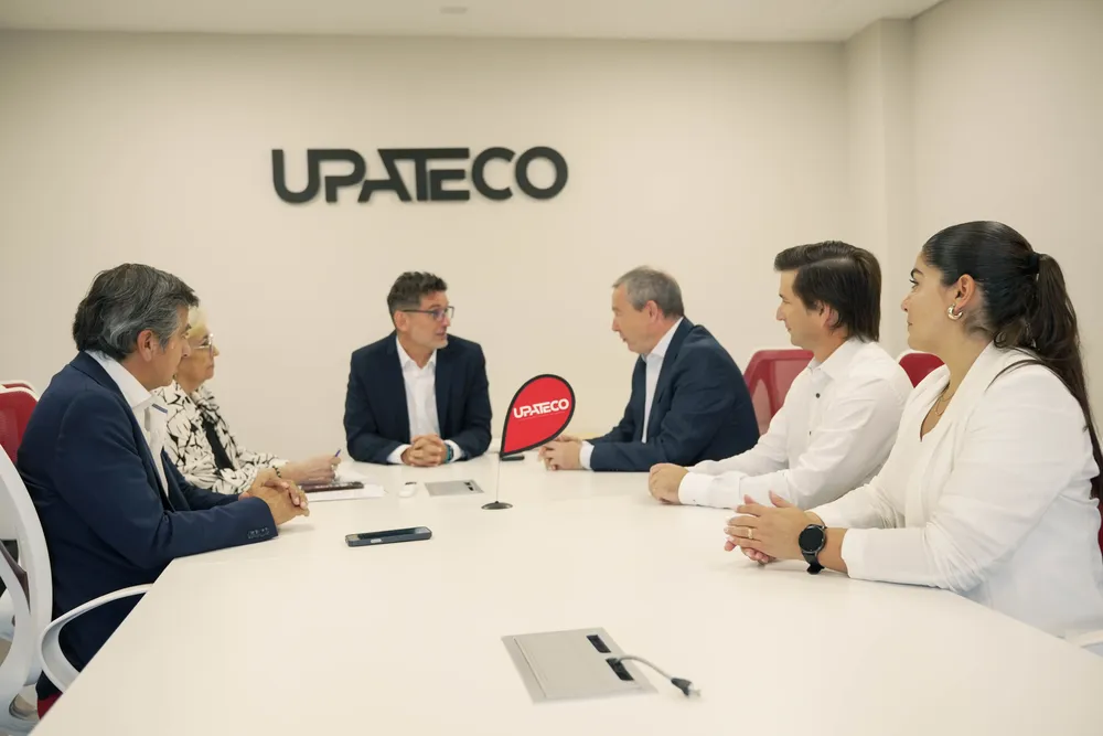 multimedia.grande.9aa930ef988165cf.Z3JhbmRlLndlYnA=